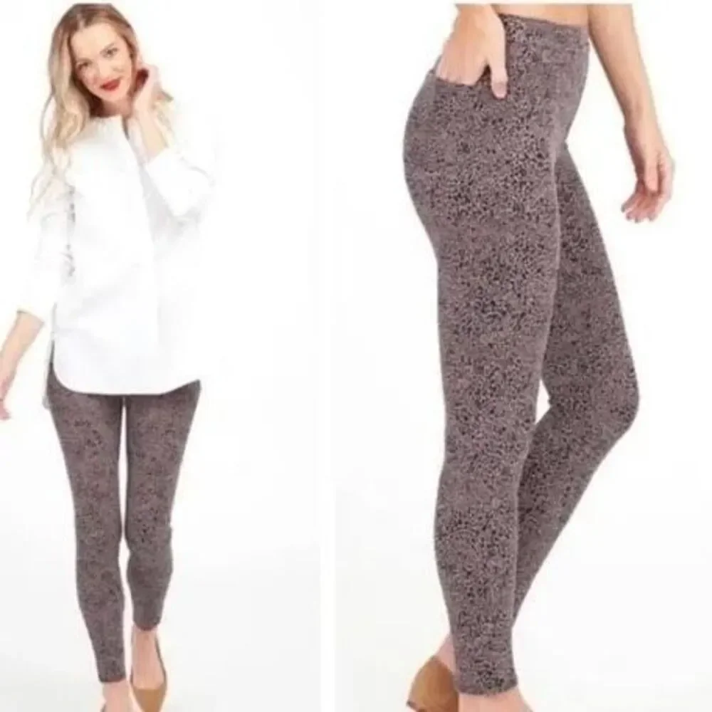 Spanx Look At Me Now Seamless Leggings Size S Mini Leopard Print Full Length